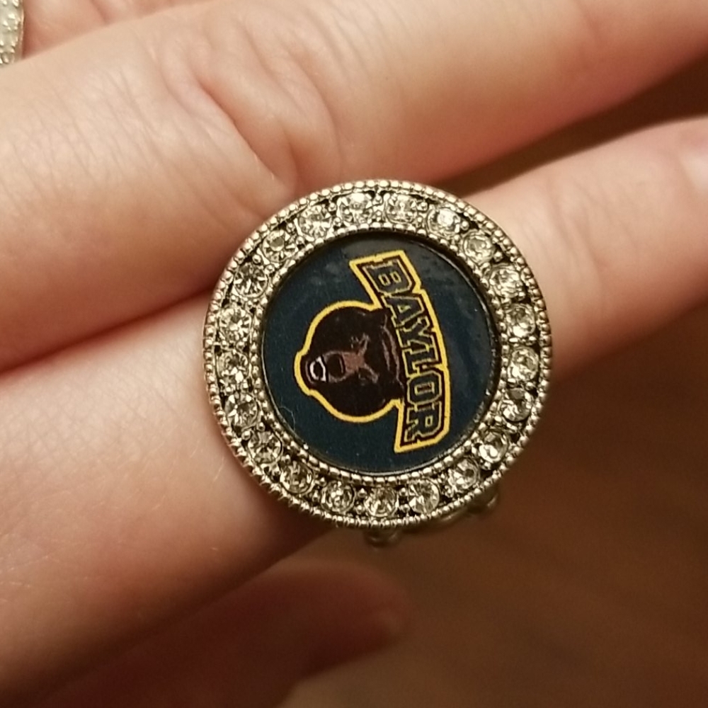 Baylor University Ring 🐻 - Picture 5 of 7